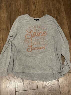Modern Classics Pumpkin Spice Is My Favorite Season Long Sleeve Shirt Size S